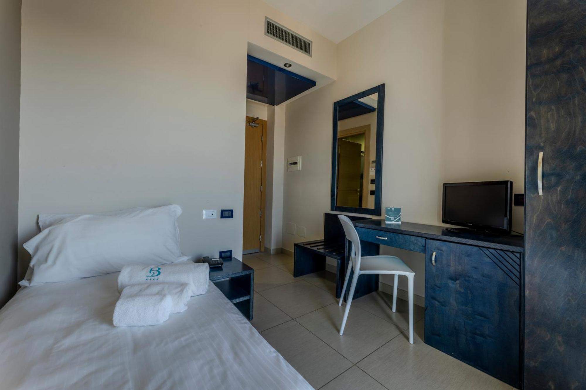 Hotel Belvedere Torre dell'Orso Habitación foto
